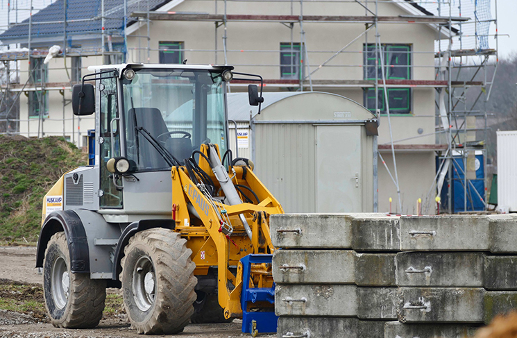 The advantages and disadvantages of hire purchase finance
